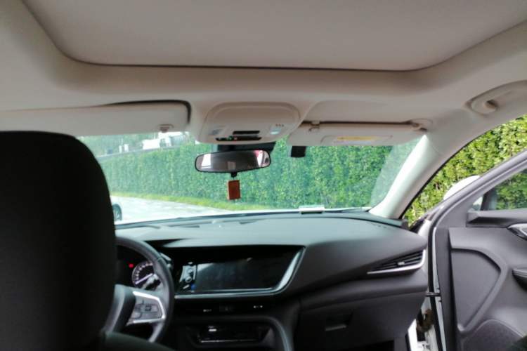 Used Buick Envision 2022 Facelift Encore S 552T Two-Wheel-Drive Luxury Model Headliner