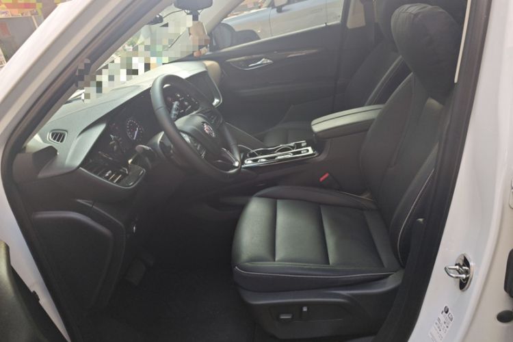 Used Buick Envision 2022 Facelift Encore S 652T Two-Wheel-Drive Luxury Model Interior 2