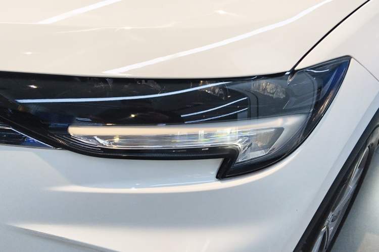 Used Buick Envision 2022 Facelift Encore Plus 552T Five-Seat Luxury Model Left Front Headlight