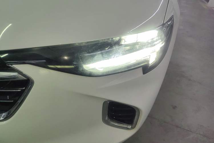 Used Buick Envision 2022 Encore S 652T Two-Wheel-Drive Luxury Model Left Front Headlight