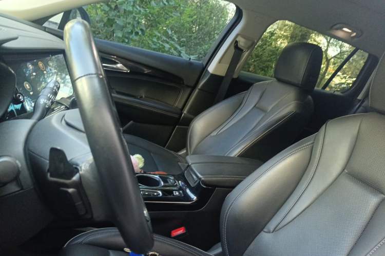 Used Buick Envision 2022 Encore Plus 652T Five-Seat Luxury Model Left Front Seat