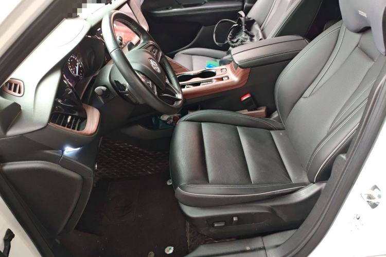 Used Buick Envision 2022 Encore S 552T Two-Wheel-Drive Luxury Model Left Front Seat