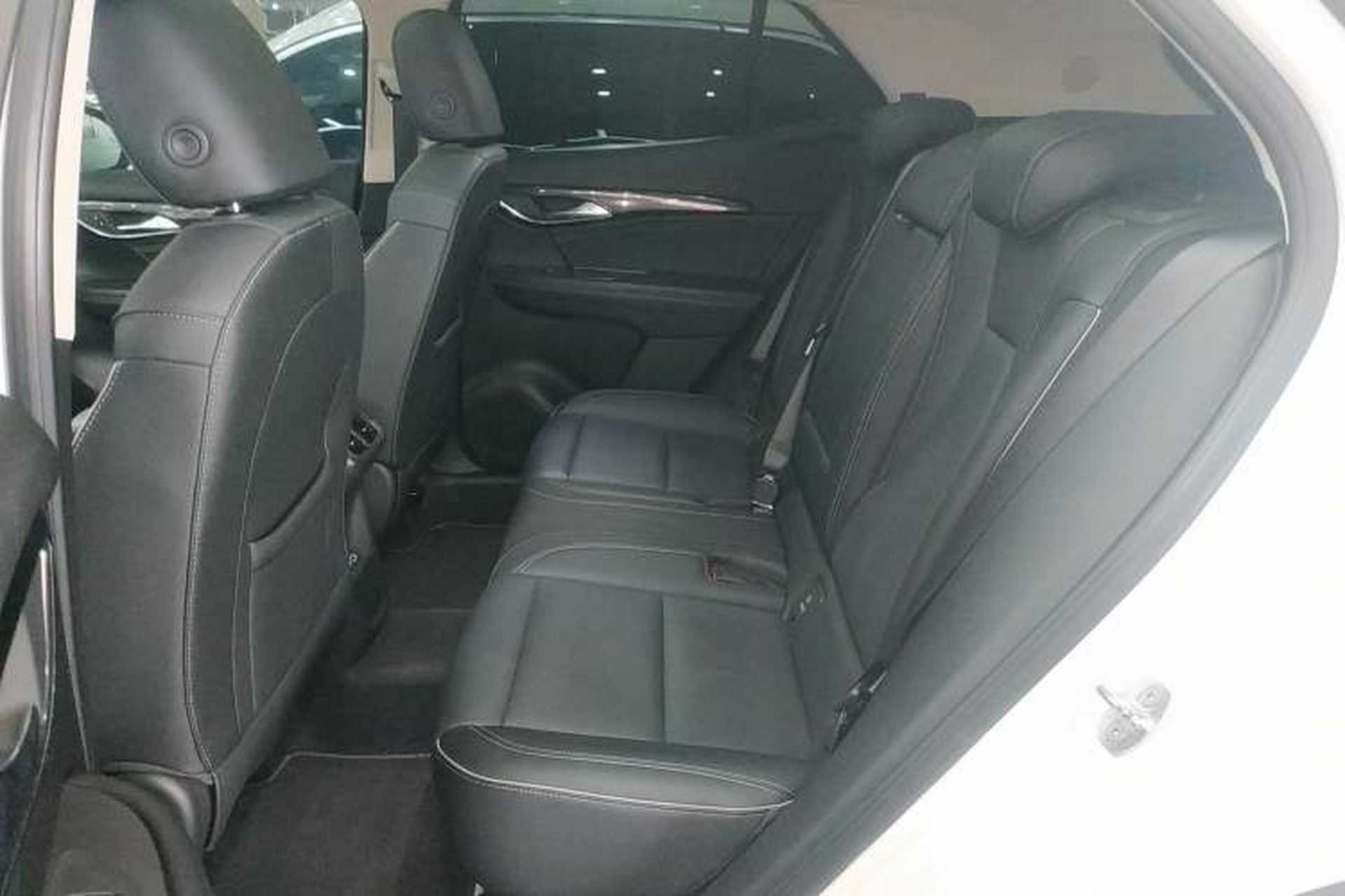 Used Buick Envision 2022 Facelift Encore S 552T Two-Wheel-Drive Luxury Model Left Rear Seat