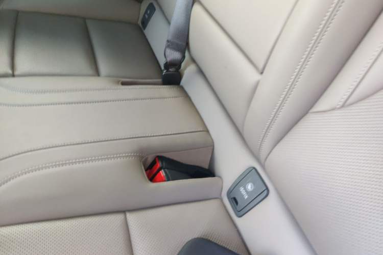Used Buick Envision 2022 Encore Plus 652T Five-Seat Luxury Model Left Rear Seat