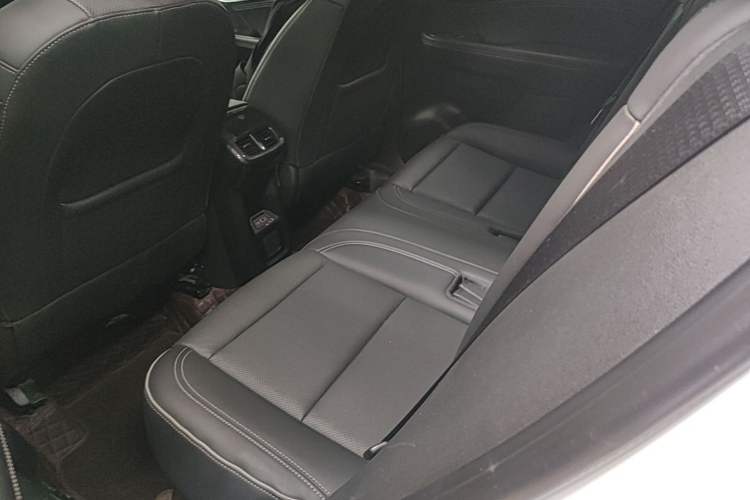 Used Buick Envision 2022 Encore S 552T Two-Wheel-Drive Luxury Model Left Rear Seat