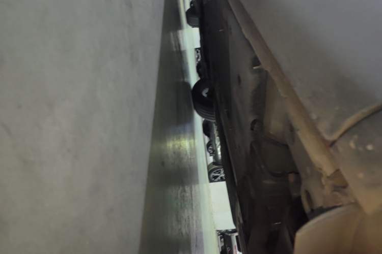Used Buick Envision 2022 Encore S 652T Two-Wheel-Drive Luxury Model Left Side Sill