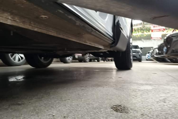 Used Buick Envision 2022 Facelift Encore S 552T Two-Wheel-Drive Luxury Model Left Side Sill