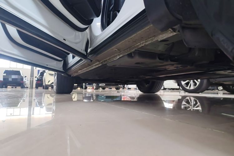 Used Buick Envision 2022 Facelift Encore S 552T Two-Wheel-Drive Luxury Model Left Side Sill