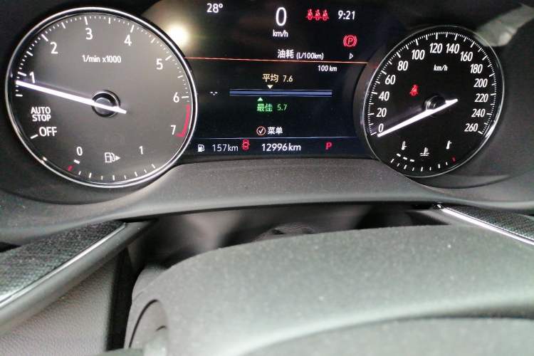 Used Buick Envision 2022 Facelift Encore S 552T Two-Wheel-Drive Luxury Model Odometer Close Up