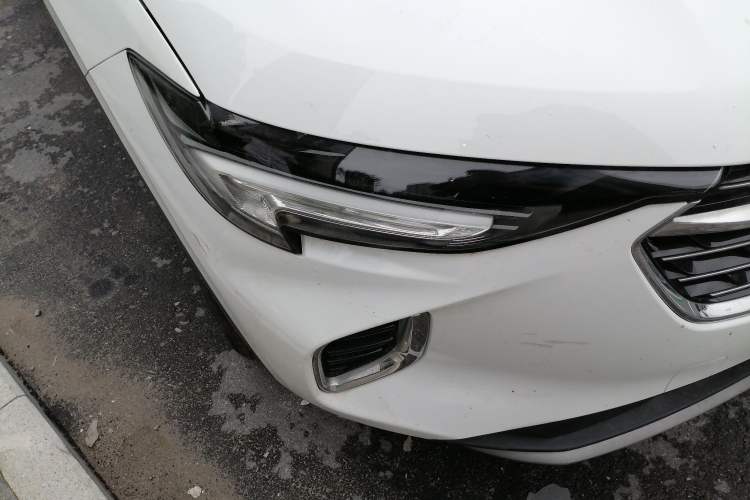 Used Buick Envision 2022 Facelift Encore S 552T Two-Wheel-Drive Luxury Model Right Front Headlight