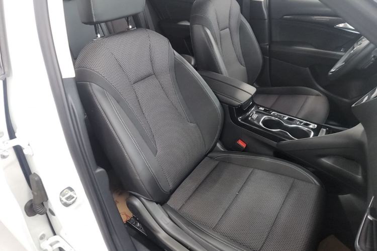 Used Buick Envision 2022 Encore S 552T Two-Wheel Drive Elite Model Right Front Seat