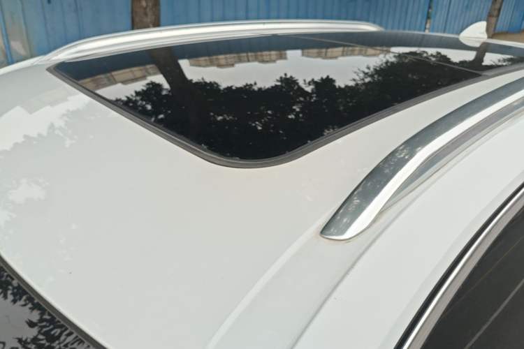 Used Buick Envision 2022 Encore S 552T Two-Wheel-Drive Luxury Model Roof