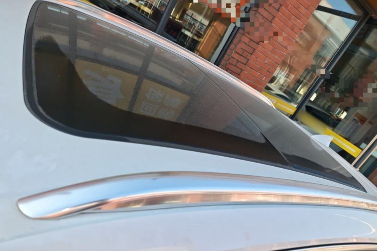 Used Buick Envision 2022 Encore S 552T Two-Wheel-Drive Luxury Model Roof