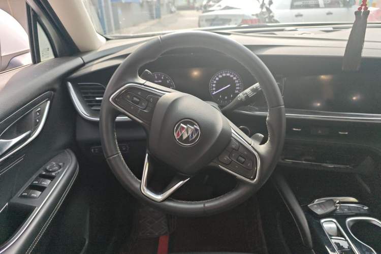 Used Buick Envision 2022 Encore S 552T Two-Wheel-Drive Luxury Model Steering Wheel