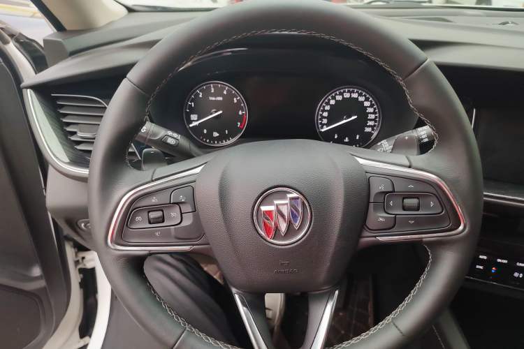 Used Buick Envision 2022 Facelift Encore S 552T Two-Wheel-Drive Luxury Model Steering Wheel