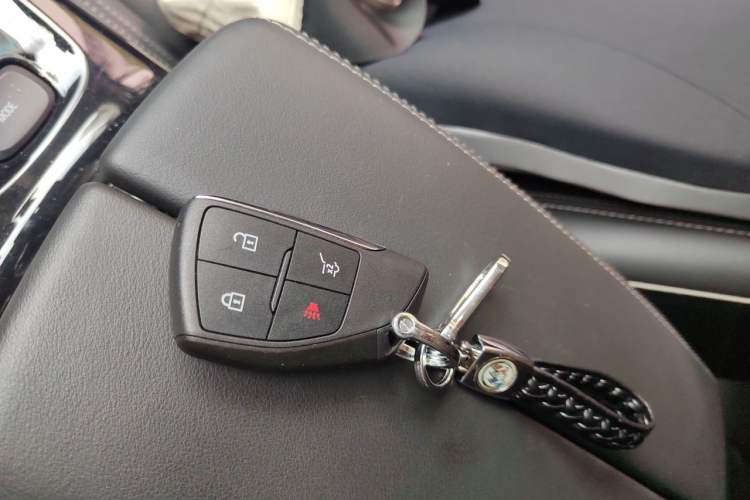 Used Buick Envision 2022 Encore Plus 652T Five-Seat Luxury Model Vehicle Key