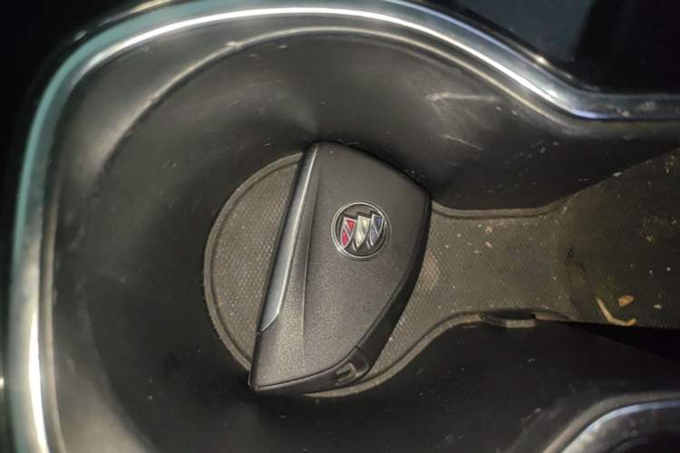Used Buick Envision 2022 Encore S 652T Two-Wheel-Drive Luxury Model Vehicle Key