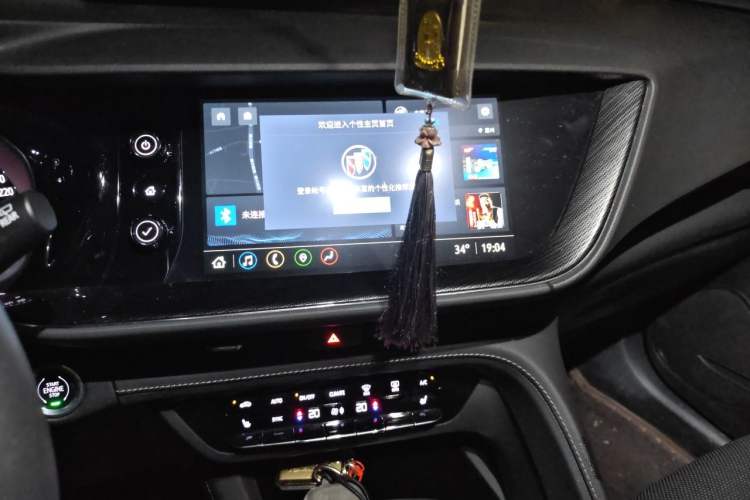 Used Buick Envision 2022 Encore Plus 652T Five-Seat All-Wheel-Drive Luxury Model Audio And AC Panel