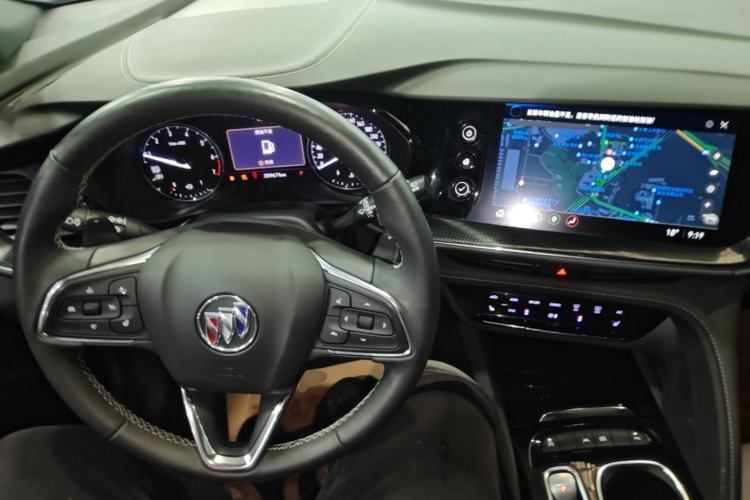 Used Buick Envision 2022 Encore Plus 652T Five-Seat Luxury Model Center Console