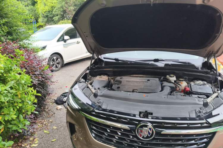 Used Buick Envision 2022 Encore Plus 652T Five-Seat Luxury Model Engine Bay Right