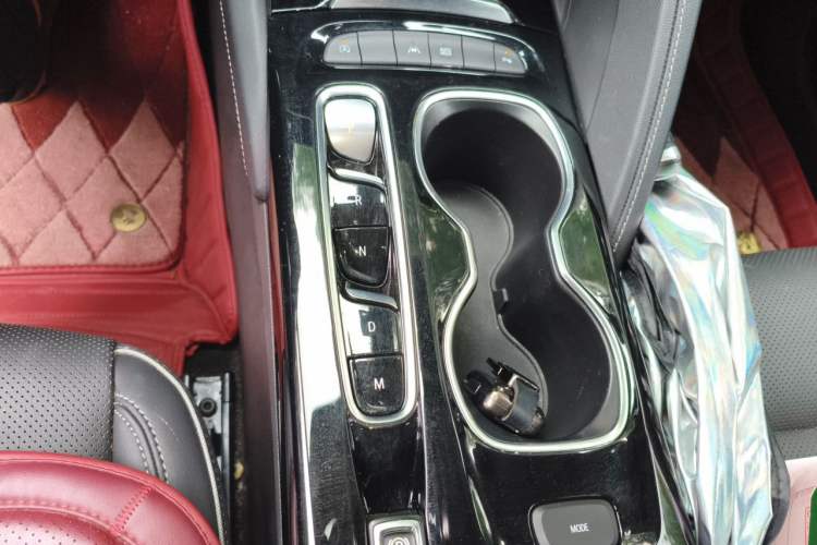 Used Buick Envision 2022 Encore Plus 652T Five-Seat Luxury Model Gear Lever