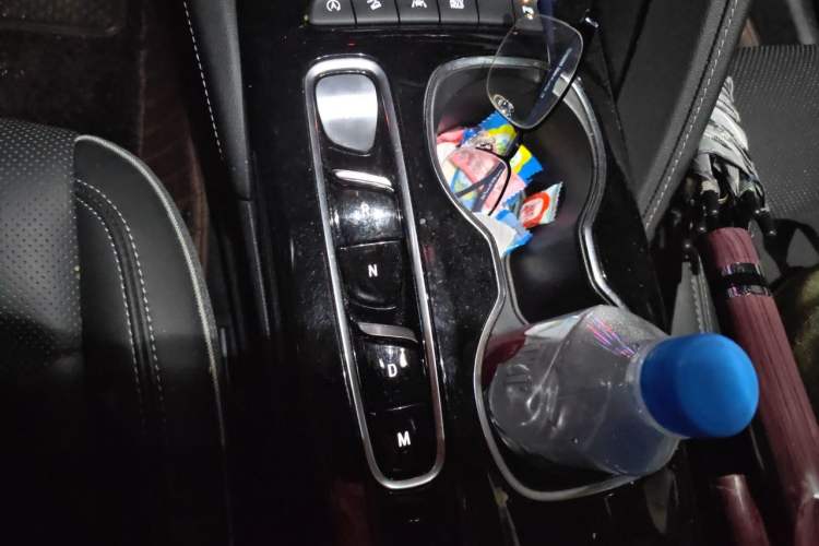 Used Buick Envision 2022 Encore Plus 652T Five-Seat All-Wheel-Drive Luxury Model Gear Lever