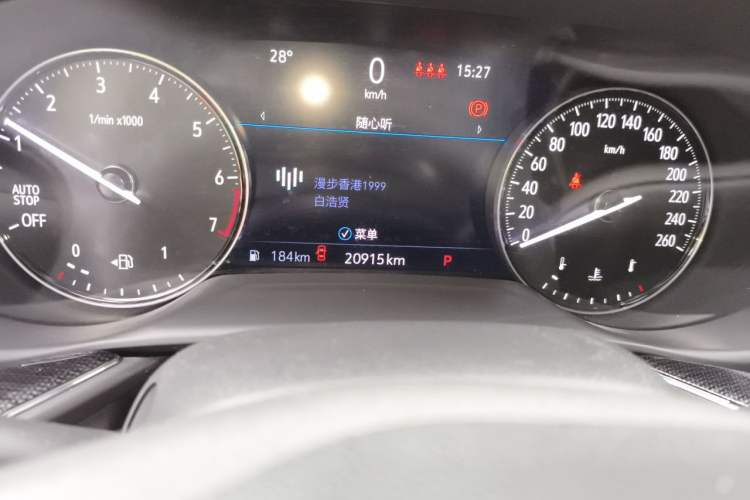 Used Buick Envision 2022 Encore Plus 652T Five-Seat Luxury Model Odometer Close Up
