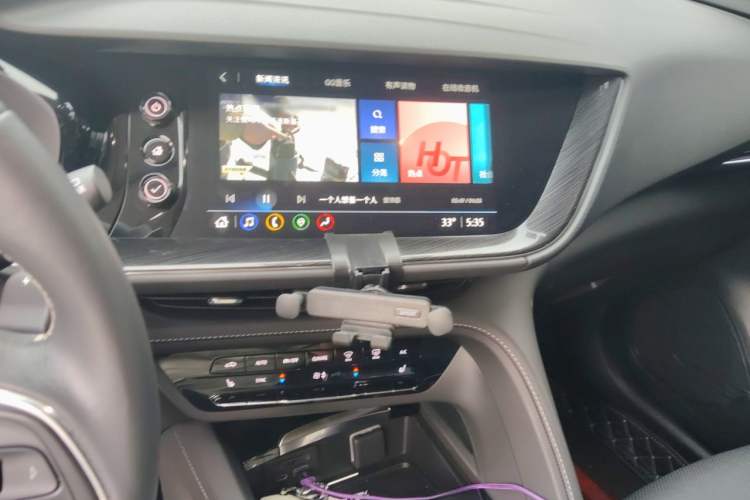 Used Buick Envision 2023 Encore S 552T Two-Wheel Drive Luxury Model Audio And AC Panel