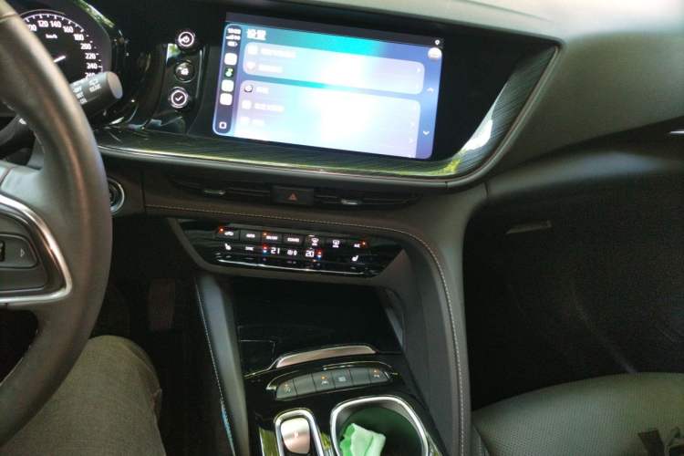 Used Buick Envision 2023 Encore Plus 652T Five-Seat Luxury Model Audio And AC Panel