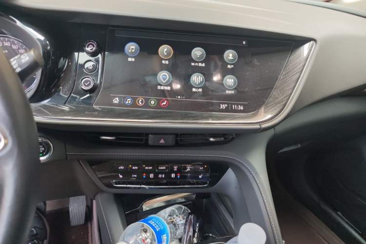 Used Buick Envision 2023 Encore Plus 652T Five-Seat Luxury Model Audio And AC Panel