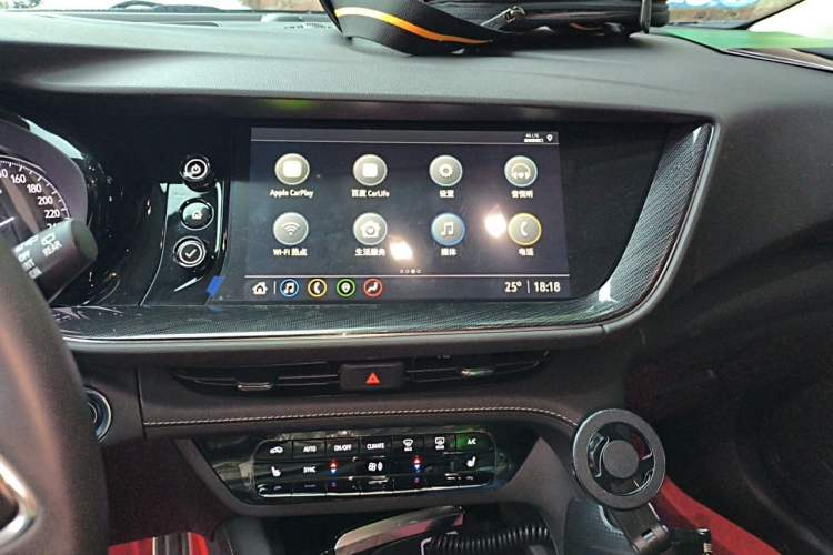Used Buick Envision 2023 Encore S GS Four-Wheel Drive Sport Model Audio And AC Panel