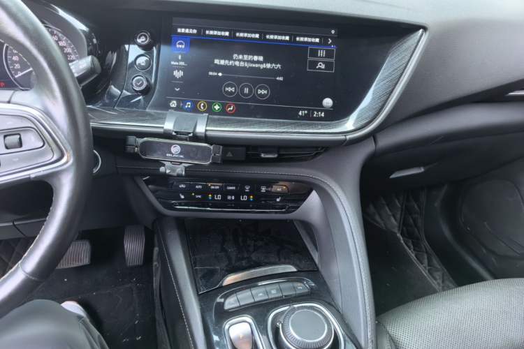 Used Buick Envision 2023 Encore Plus 652T Five-Seat Luxury Model Audio And AC Panel
