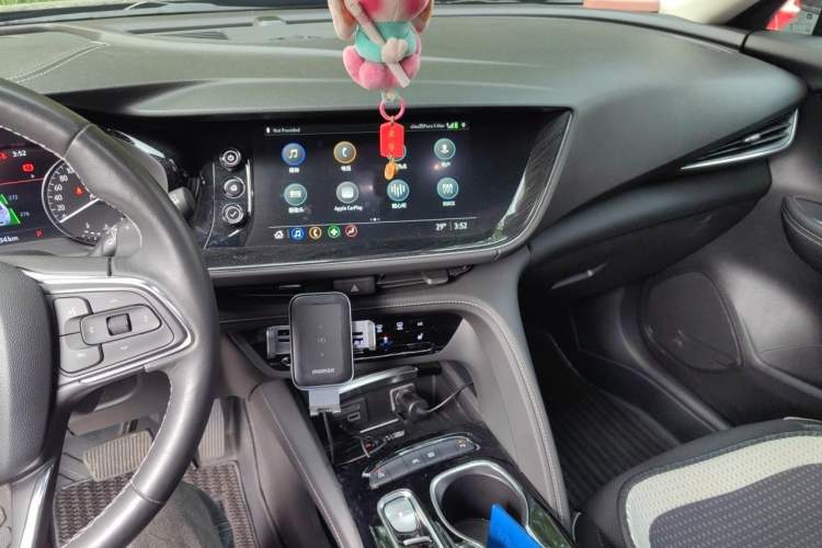 Used Buick Envision 2023 Encore Plus 652T Five-Seat Luxury Model Audio And AC Panel
