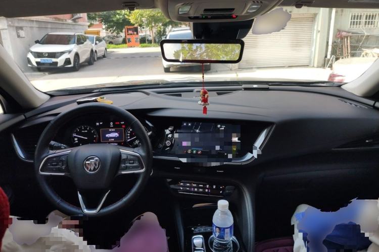 Used Buick Envision 2023 Encore Plus 652T Five-Seat All-Wheel-Drive Luxury Model Center Console