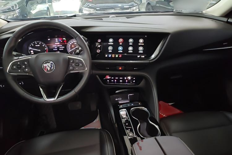 Used Buick Envision 2023 Encore Plus 652T Five-Seat Luxury Model Center Console
