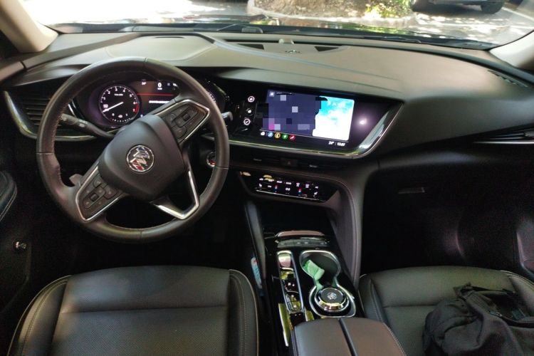 Used Buick Envision 2023 Encore Plus 652T Five-Seat Luxury Model Center Console