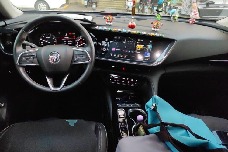 Used Buick Envision 2023 Encore S 552T Two-Wheel Drive Luxury Model Center Console