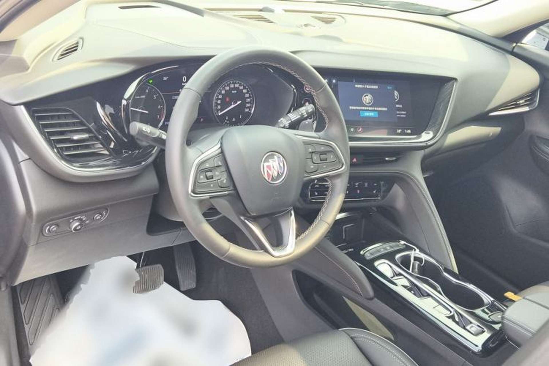 Used Buick Envision 2023 Encore Plus 652T Five-Seat Luxury Model Center Console
