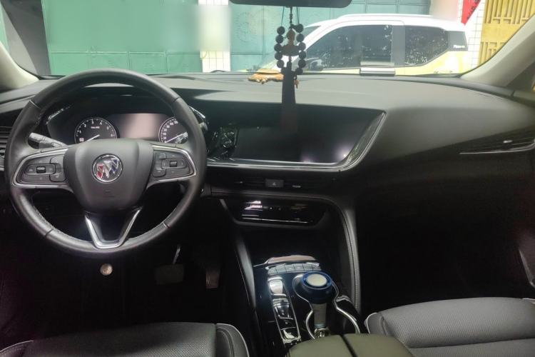 Used Buick Envision 2023 Encore Plus 652T Five-Seat Luxury Model Center Console