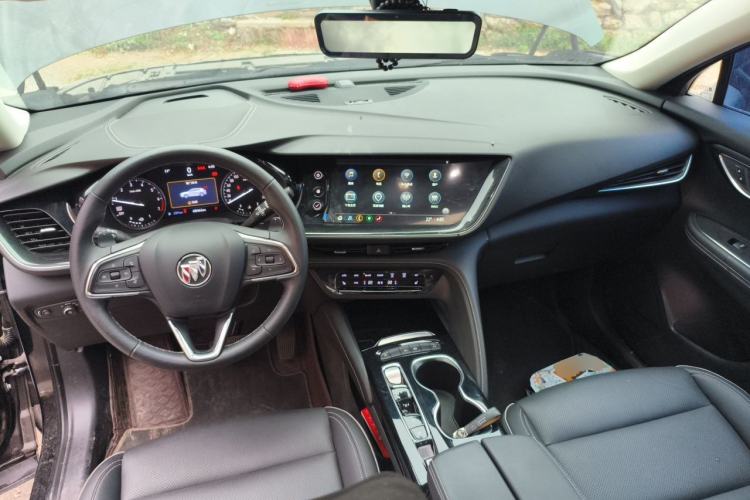 Used Buick Envision 2023 Encore Plus 652T Five-Seat Luxury Model Center Console