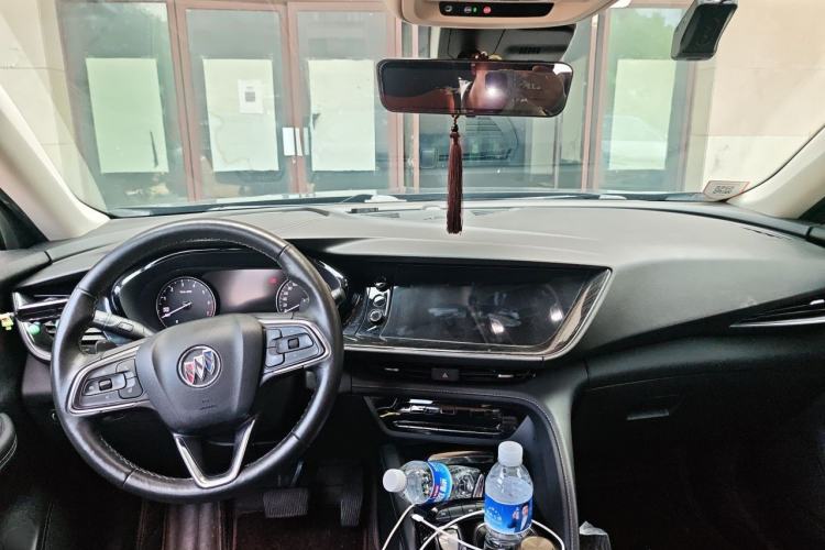 Used Buick Envision 2023 Encore Plus 652T Five-Seat Luxury Model Center Console