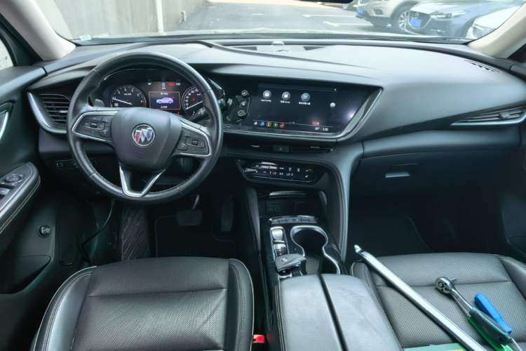 Used Buick Envision 2023 Encore Plus 652T Five-Seat Luxury Model Center Console