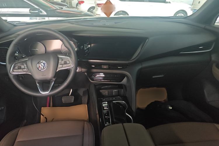 Used Buick Envision 2023 Encore Plus 652T Five-Seat Luxury Model Center Console
