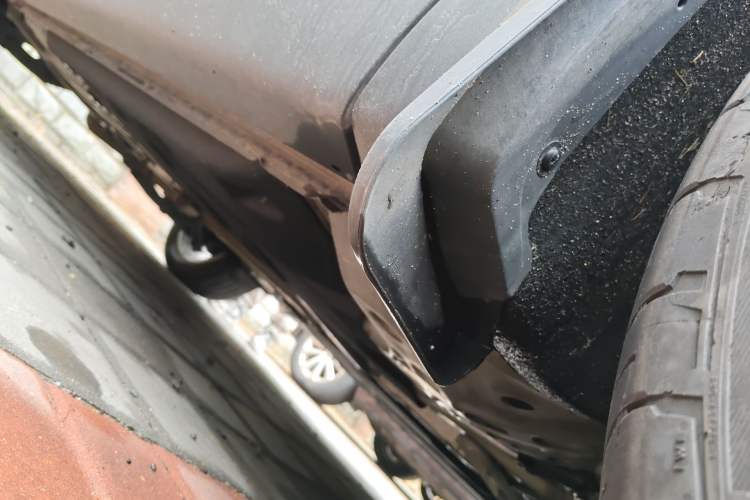 Used Buick Envision 2023 Encore S 552T Two-Wheel Drive Luxury Model Chassis Front Right
