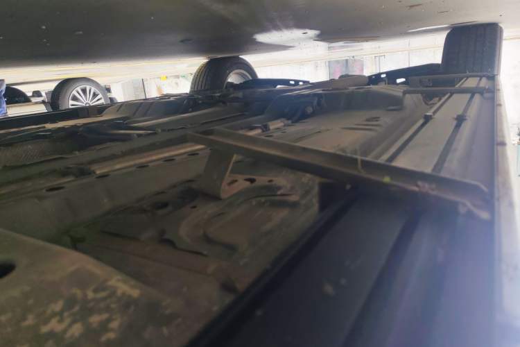 Used Buick Envision 2023 Encore Plus 652T Five-Seat Luxury Model Chassis Front Right