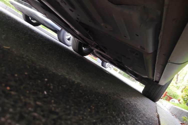 Used Buick Envision 2023 Encore S 652T Two-Wheel-Drive Luxury Model Chassis Rear Right