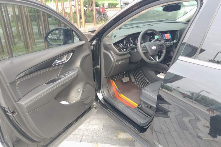 Used Buick Envision 2023 Encore S 552T Two-Wheel Drive Luxury Model Driver Seat
