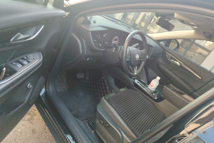 Used Buick Envision 2023 Encore Plus 652T Five-Seat Luxury Model Driver Seat