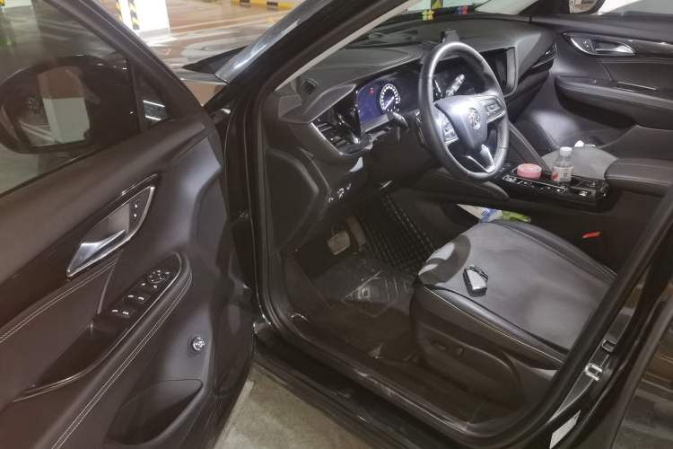 Used Buick Envision 2023 Encore Plus 652T Five-Seat Luxury Model Driver Seat
