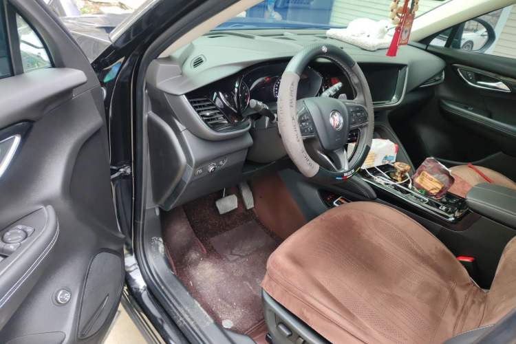 Used Buick Envision 2023 Encore Plus 652T Five-Seat All-Wheel-Drive Luxury Model Driver Seat